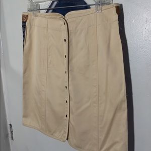 Mini skirt with black side panel